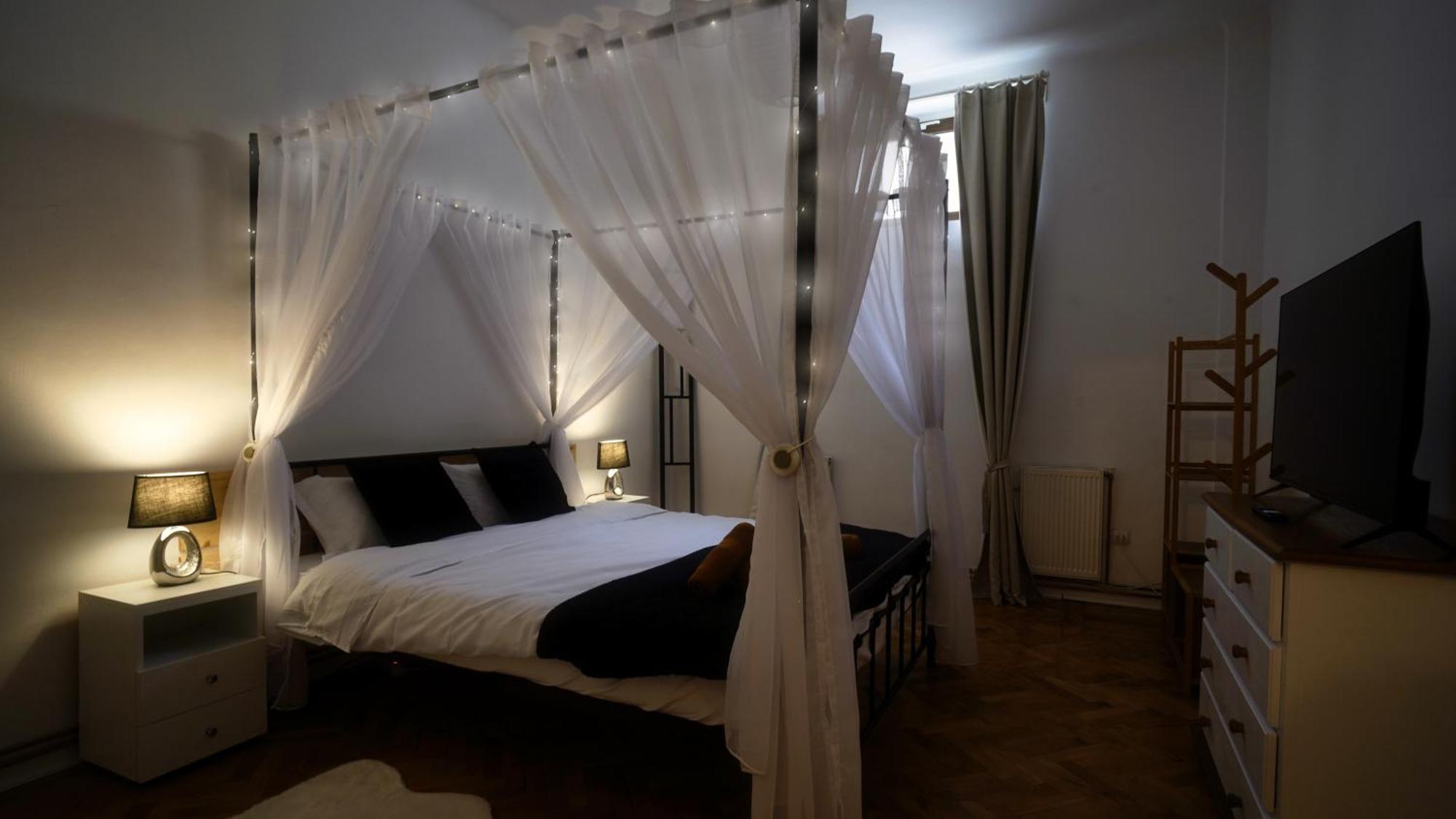 Intimo Oldtown Romantic Apartment Braşov Dış mekan fotoğraf