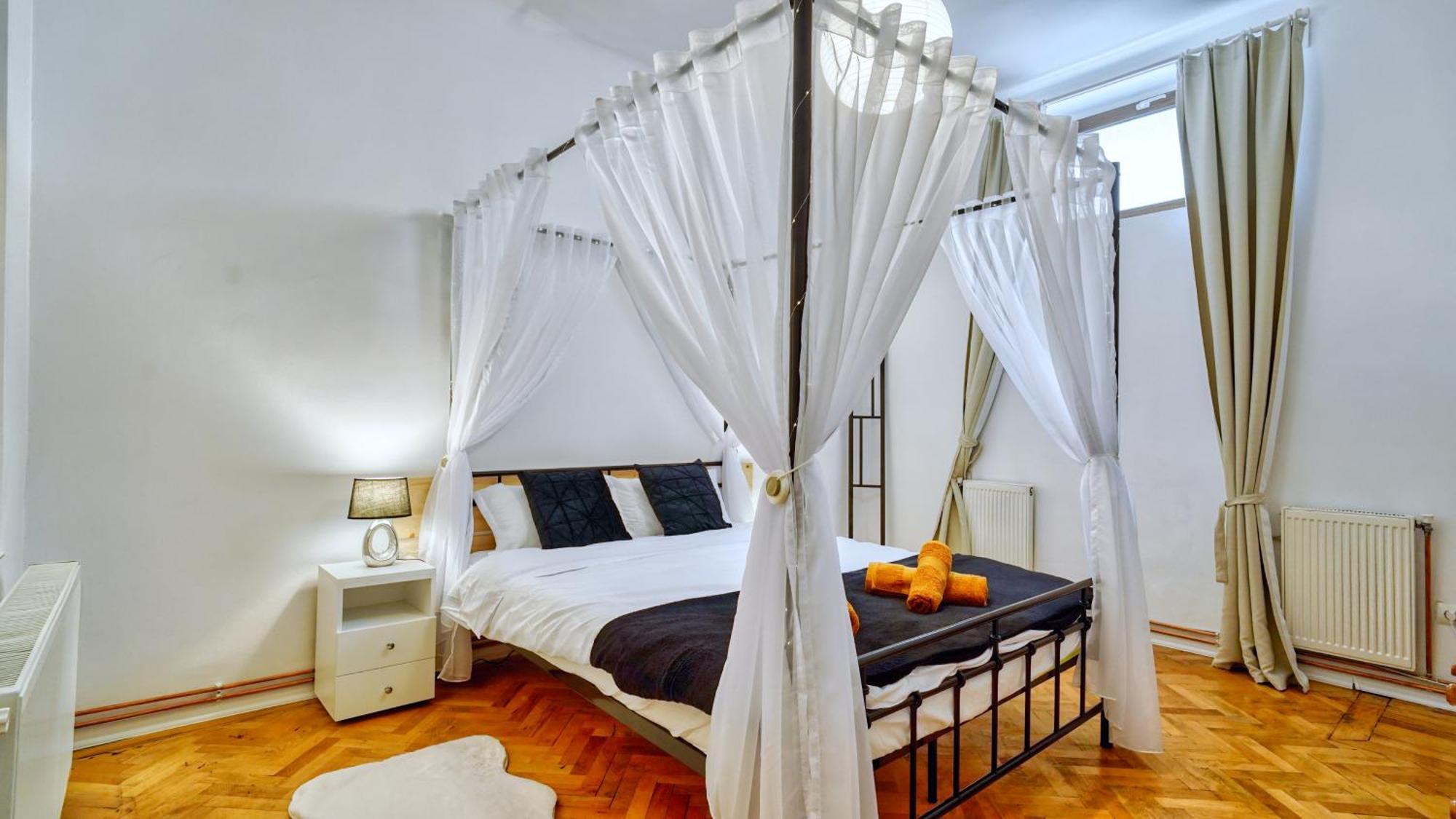 Intimo Oldtown Romantic Apartment Braşov Dış mekan fotoğraf
